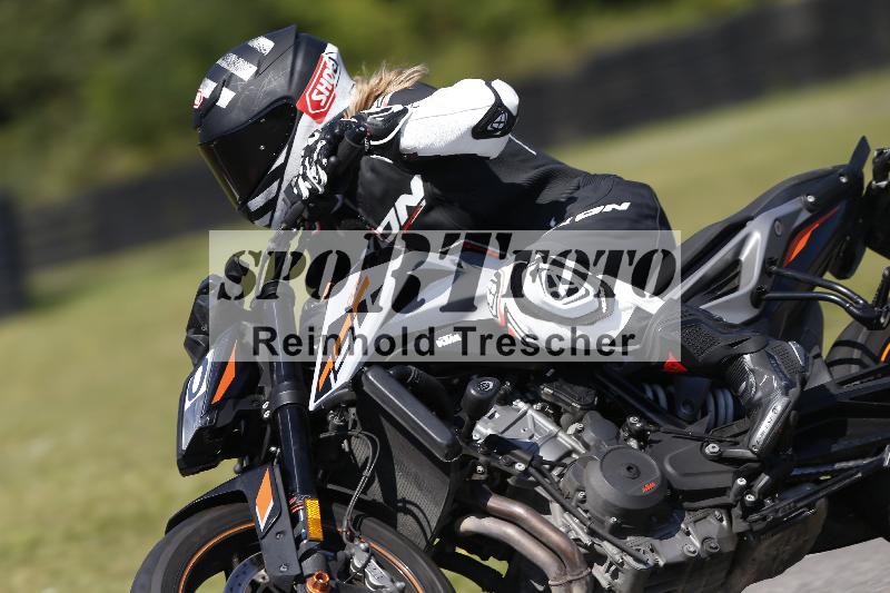 /Archiv-2025/48 25.08.2025 Cornu Master School ADR/gruen-vert/60